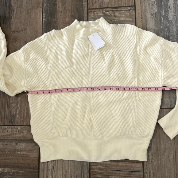 Elodie Sweater - Picture 7 of 9